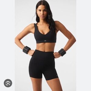 ALO Yoga Airlift Ribbed Jump Start Black V-Neck Sports Bra XS